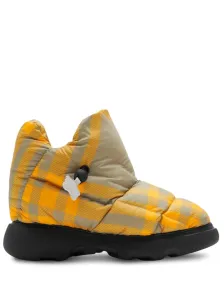 BURBERRY - Pillow Check Boots #1236877