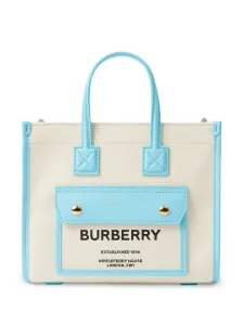 Shopping bags Burberry