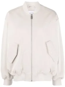 A jacket Calvin Klein