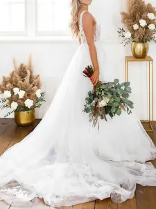 White Simple Lace Wedding Dress V-Neck Sleeveless Backless A-Line Bridal Dresses Free Customization #577875