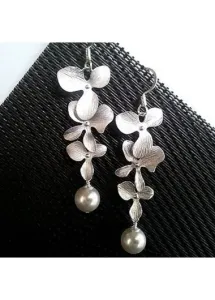 Modlily Silver Metal Floral Detail Pearl Earrings - One Size