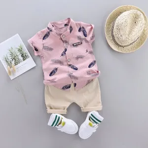2pcs Baby Boy 95% Cotton Short-sleeve All Over Feather Print Button Up Shirt and Solid Shorts Set #189301