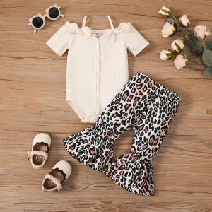 2pcs Baby Girl Front Buttons Ribbed Bow Decor Slip Romper and Allover Leopard Print Flared Pants Set