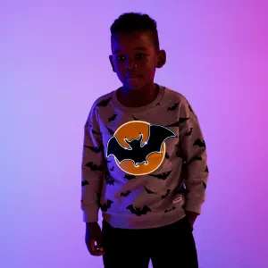 Go-Glow Illuminating Sweatshirt with Light Up Bat Pattern Including Controller (Built-In Battery) #927604