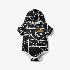 Baby Boy/Girl Badge Detail Allover Geo Print Hooded Short-sleeve Romper