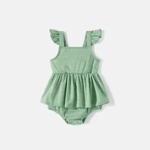 Family Matching Green Halter Neck Sleeveless Drawstring Dresses and Striped Splicing Short-sleeve T-shirts Sets #198126