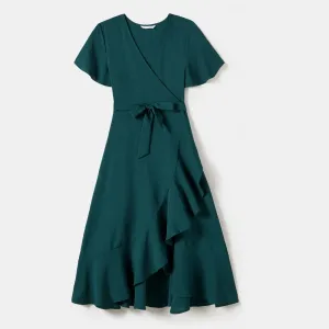 Family Matching Green Solid Color V-neck Belted Dresses And Color Block Short-Sleeved Tops Sets