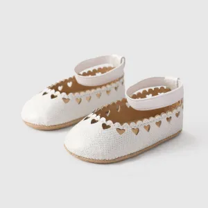 Baby Girl Sweet Heart-shaped Hollow-out Prewalker Shoes #1322266