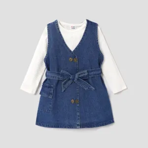 2pcs Toddler Girl Long-sleeve Ribbed White Tee and Button Design Belted Denim Dress Set