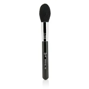 Sigma BeautyF25 Tapered Face Brush -