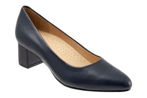 Shoes with a heel The Walking Company